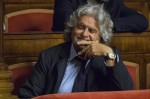 Beppe-Grillo-oggi-a-Roma-“Vinciamonoi”-tour-diretta-streaming-comizio-su-“La-Cosa – YouTube”