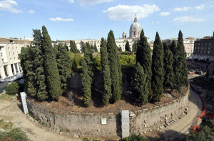 Roma-Mausoleo-di-Augusto-Ignazio-Marino-per-continui-disservizi-attacca-il-centrodestra