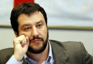 Salvini-contro-Renzi-"Pazzesco-l-Italia-diventa-il-paradiso-dei-delinquenti"