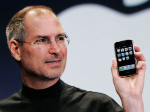 Steve-Jobs-vietava-iPhone-e-iPad-ai-propri-figli-ecco-perchè