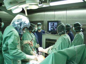 Bari-donna-morta-di-setticemia-dopo-due-operazioni-al-cuore-indagati-24-medici