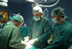 Roma-operazione-da-record-asportato-un-tumore-dal-peso-di-15-chili