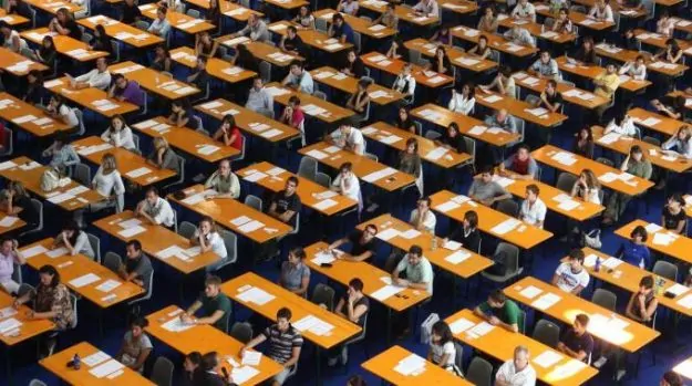 Concorso-scuola-Puglia-le-ripartizioni-nuove-assunzioni-cattedre-provincia-per-provincia