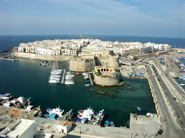 Gallipoli Salento: ultime notizie arrivo nave carica di amianto