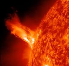 Tempesta solare gennaio 2014: ecco le possibili conseguenze per la terra