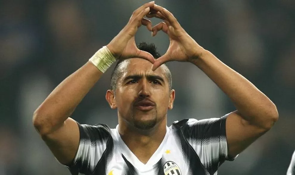 Calciomercato Inter, i tifosi del barca scaricano Arturo Vidal, il cileno vicinissimo ai nerazzurri