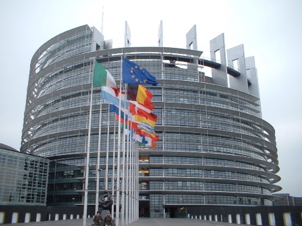 Ultimi-sondaggi-politico-elettorali-Europee-2014-scendono-Pd-e-Forza-Italia-sale-M5S