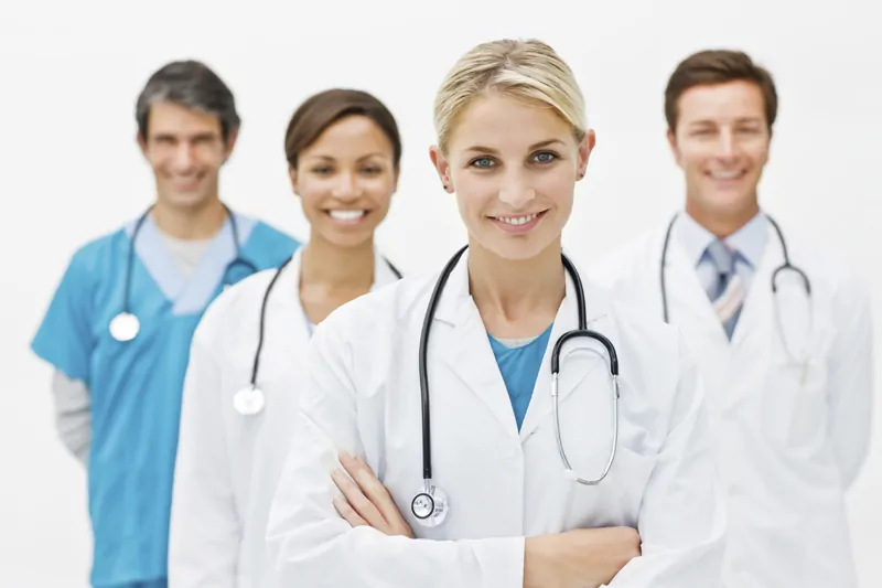 Lavoro-da-medico-da-243-mila-euro-all'-anno-con-tre-mesi-di-vacanze-ma-nessuno-lo-vuole