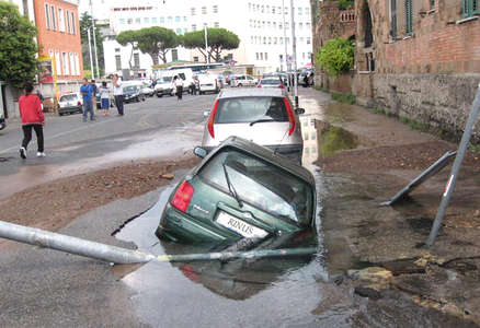 Roma ultime news voragine e rottura condotta idrica al Trionfale