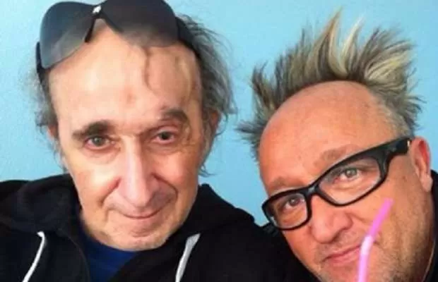 Bruno-Arena-torna-in-video-su-Facebook-per-fare-gli-auguri-a-Max-Cavallari