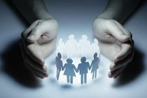 Welfare-famiglie-in-tempi-di-crisi-tagliano-spese-su-visite-mediche-e-badanti