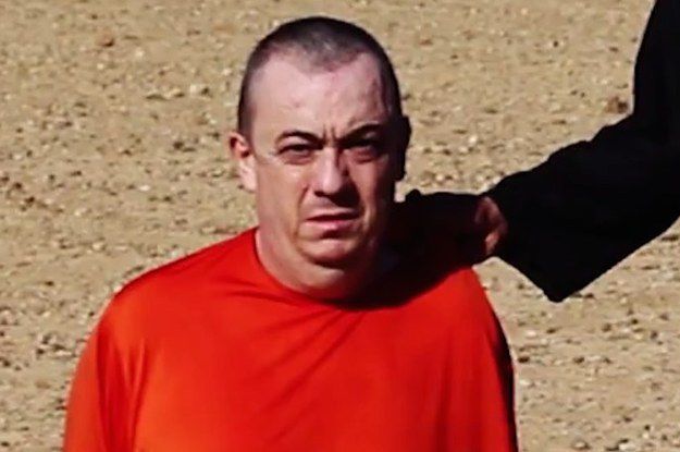 Isis, l’ostaggio inglese Alan Henning invia messaggio alla moglie implorando “salvatemi”