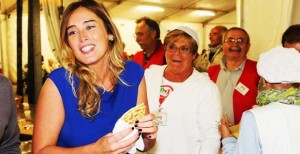 Maria-Elena-Boschi-apprezza-carne-di-cavallo-provocando-dure-reazioni-degli-animalisti