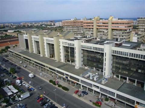 Bari-vigili-urbani-choc-multano-un-automobilista-perché-si-gratta-l-orecchio