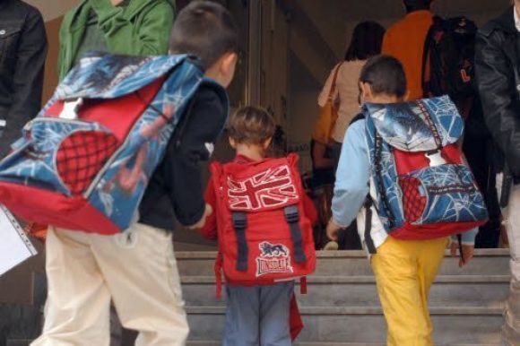 Pediatria-lo-zaino-pieno-non-provoca-la-scoliosi-ai-bambini