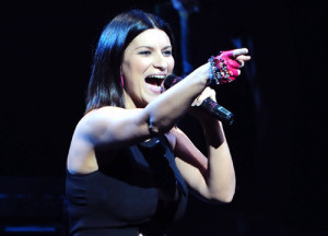 Laura-Pausini-delirio-per-l-esibizione-in-America-ovazione-finale-spettatori