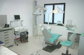 Savona-choc-scoperto-dai-Nas-falso-dentista