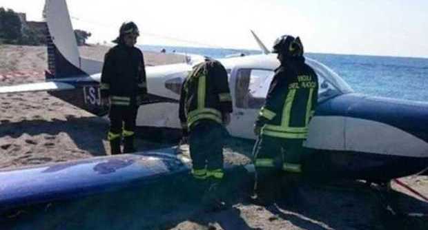 Cirò Marina, aereo precipita su ristorante, muore pilota