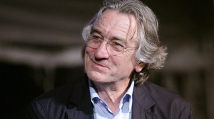 Robert-De-Niro-imprevisto-a-Roma-donna-“focosa-sale-sul-palco