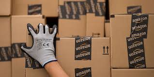 Amazon-“dona”-per-errore-4.500-euro-di-merce-ad-uno-studente-inglese