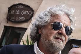 Beppe Grillo su Napolitano “dovrebbe costituirsi e non dimettersi”