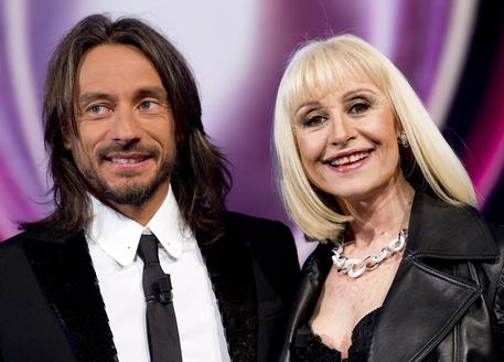 Bob-Sinclar-e-Raffaella-Carrà-in-coppia-nel-remix-di-Forte-forte-forte
