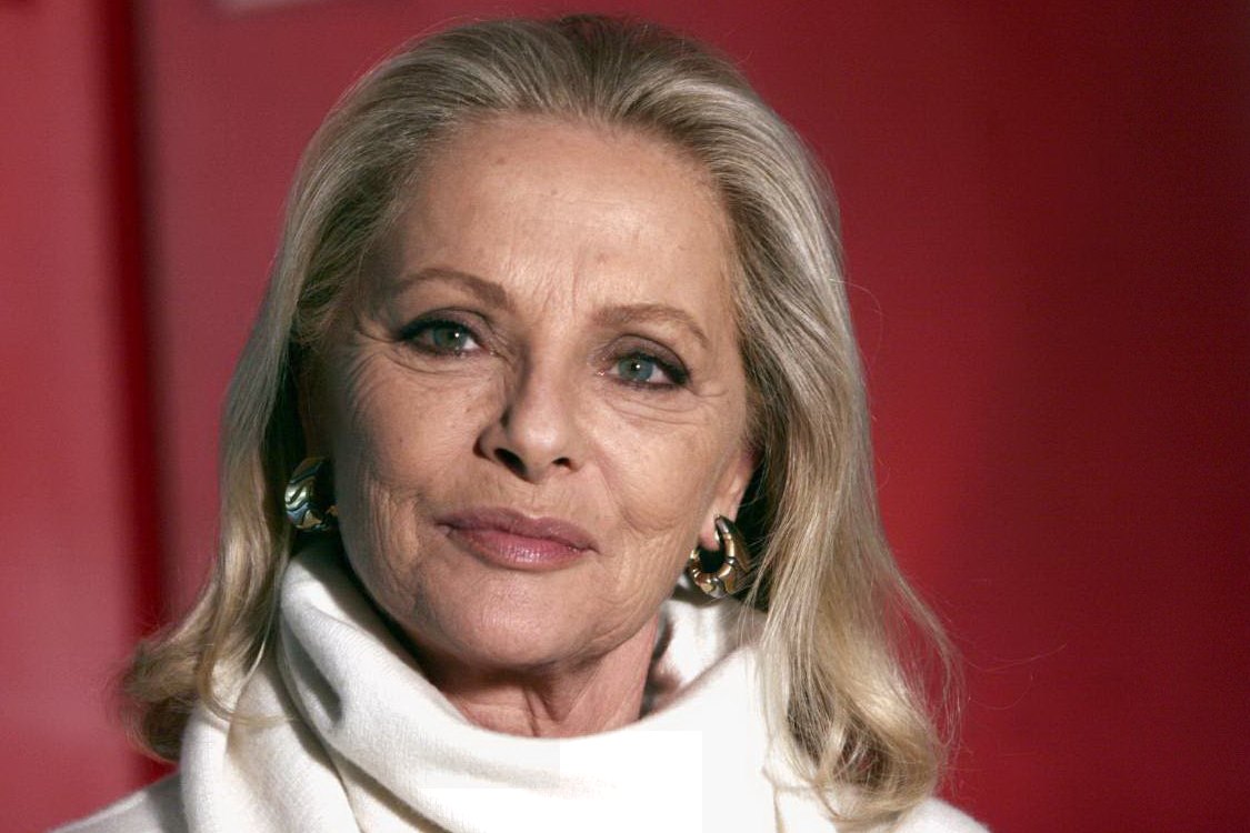 Virna Lisi ieri i funerali, tanta commozione e molta gente comune