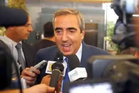Gasparri-su-twitter-Greta-e-Vanessa-rapporti-con-i-rapitor- ma-è-una-bufala
