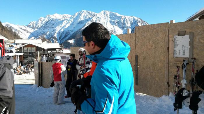 Matteo Renzi capodanno sulla neve a Courmayeur tra selfie e sciate