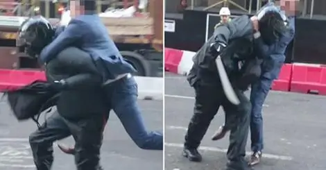 Panico-a-Londra-un-uomo-ferma-ladro-armato-di-machete