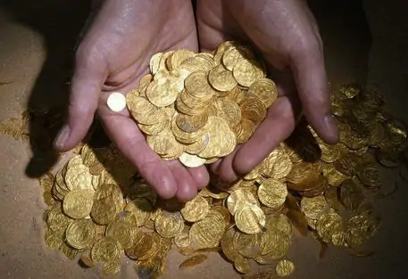 Isis-in-vendita-reperti-archeologici-trafugati-su-Ebay