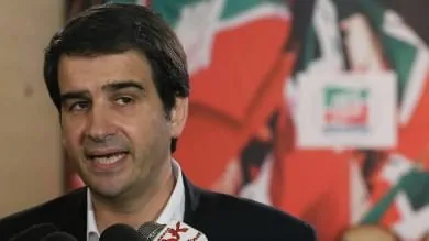 Fitto-attacca-Berlusconi-"Forza-Italia-partito-senza-regole"