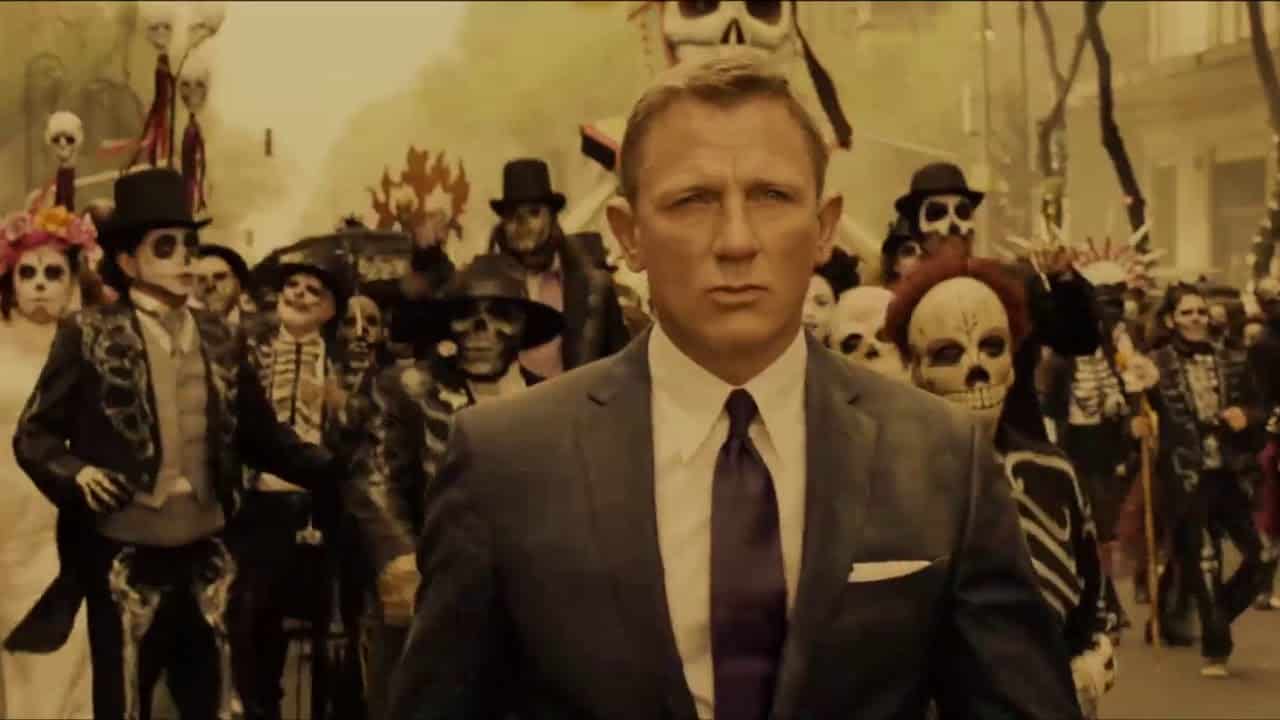 Daniel Craig infortunio al ginocchio sul set di “Spectre”