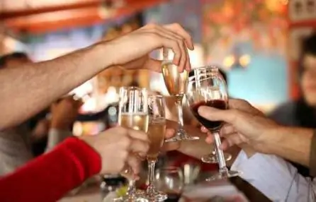 Binge-Drinking-gl-adolescenti-italiani-fanno-a-gara-a-chi-si-ubriaca-prima