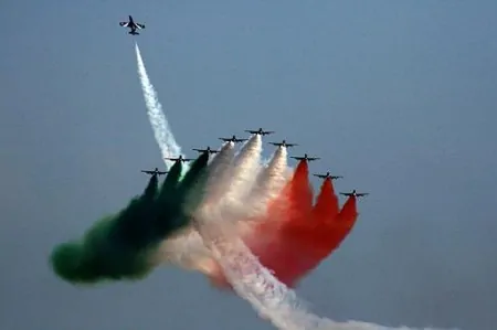 Festa-San-Nicola-Bari-7-8-9-maggio-2015-programma-eventi-e-orari-date-fuochi-d-artificio-e-frecce-tricolori
