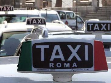 Roma, notte da incubo per un tassista sequestrato da due ragazzi