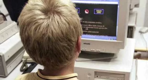 Roma-pedofilo-70enne-adesca-sui-social-adolescente