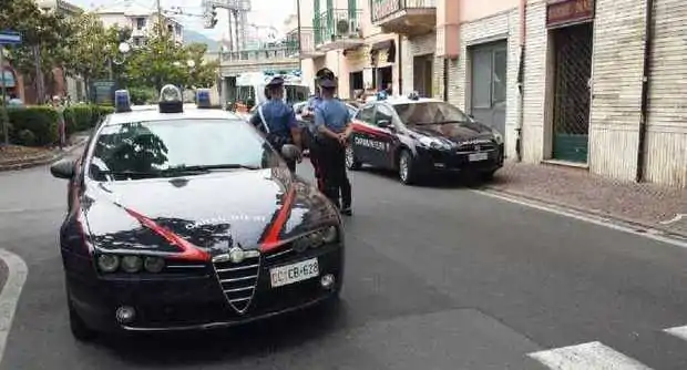 Bergamo-donna-di-19-anni-uccisa-dal-marito-con-24-coltellate
