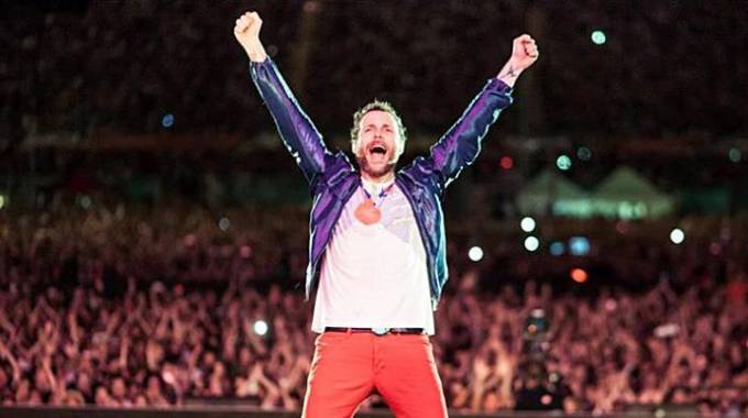 Jovanotti concerto a Milano in tanti ballano a San Siro