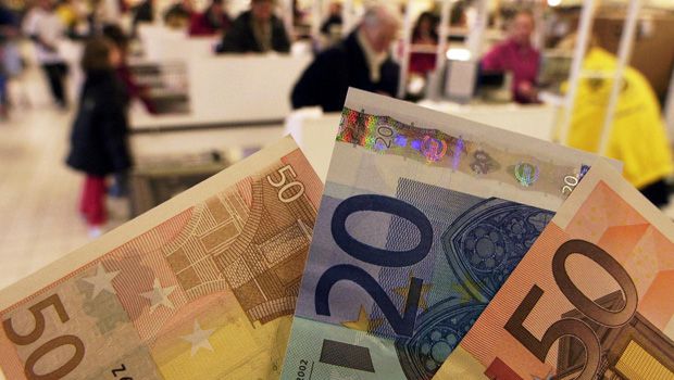 Pensioni, Inps ad agosto rimborso di 796 euro per molti pensionati, i commenti