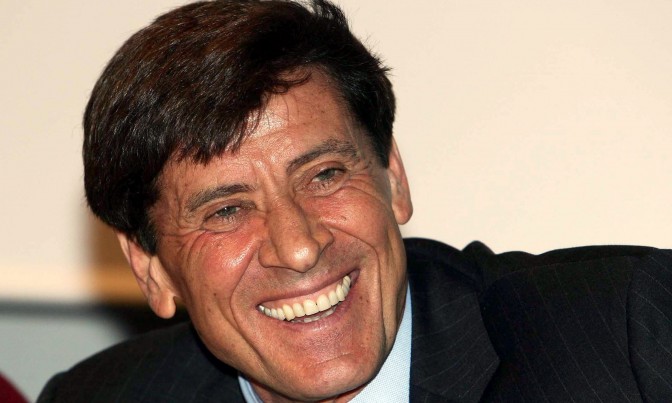 Gianni Morandi ha una multa per eccesso velocità e ci scherza su