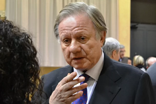 ltero-Matteoli-si-sente-male-in-barca-a-Capraia-ricoverato-a-Grosseto