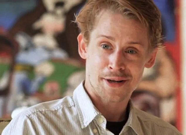 Macaulay-Culkin-a-35-anni-dice-addio-al-cinema-e-fonda-la-sua-band
