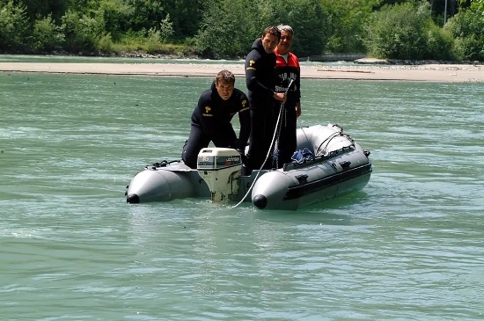 Strambino-giallo-per-donna-trovata-morta-in-un-lago-artificiale