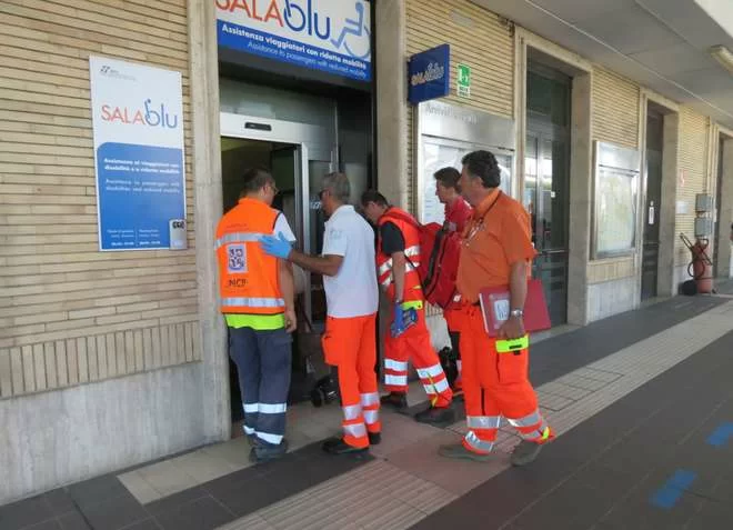 Ancona-principio-di-incendio-su-Frecciabianca-Lecce-Milano-panico-a-bordo