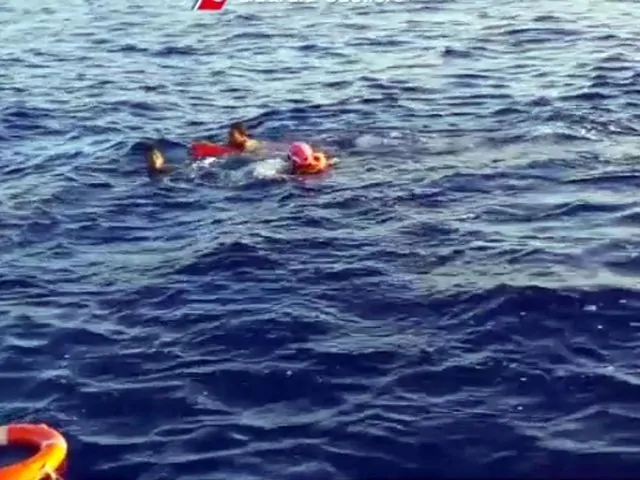 Lesbo-gommone-di-migranti-si-ribalta-morti-una-donna-e-un-bambino-di-2-anni