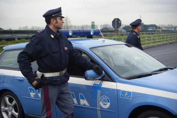 Pescara, auto contromano provoca incidente sull’asse attrezzato, due i morti