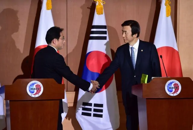 Giappone-storiche-scuse-alla-Corea-del-Sud-per-le-schiave-del-sesso