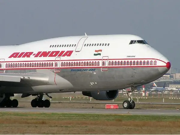India-choc-tecnico-muore-risucchiato-dal-motore-di-un-aereo