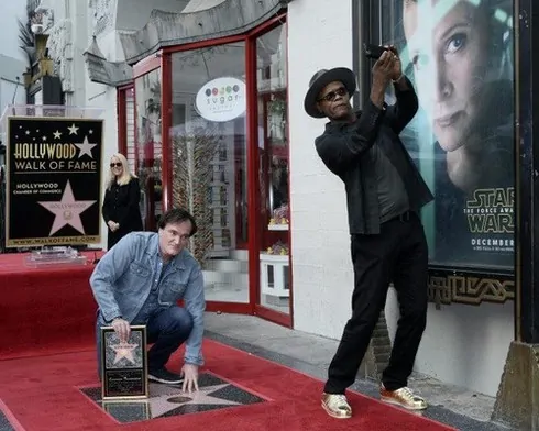 Quentin-Tarantino-la-sua-stella-brilla-sulla-Walk-of-Fame